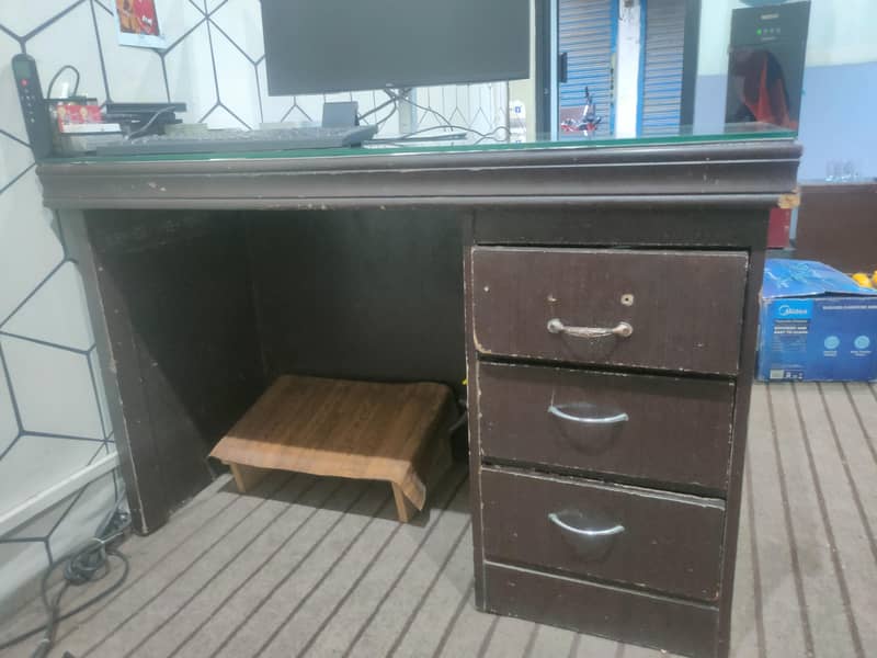 Computer table / Reception table 3