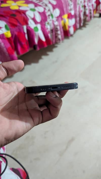 Apple iPhone 14