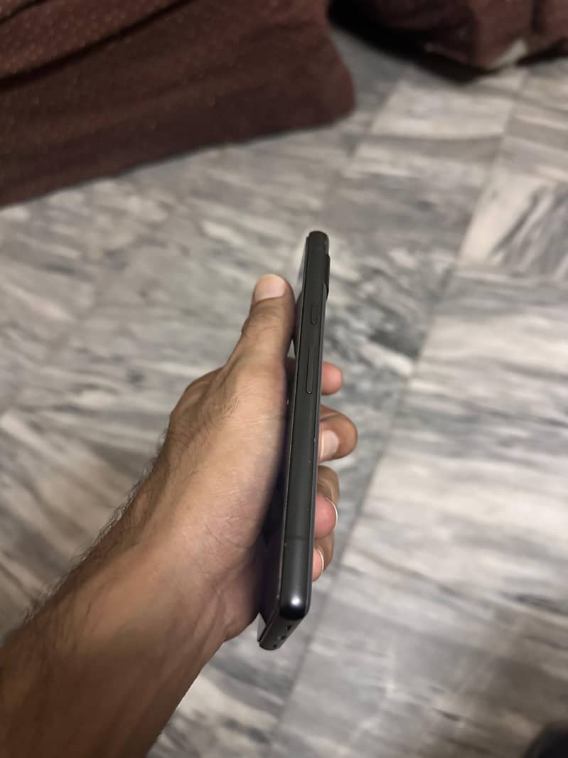 Google Pixel 7a 4