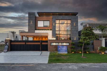 Modern Designed With Furnished Interior 1 Kanal House in Phase 7 For Sale