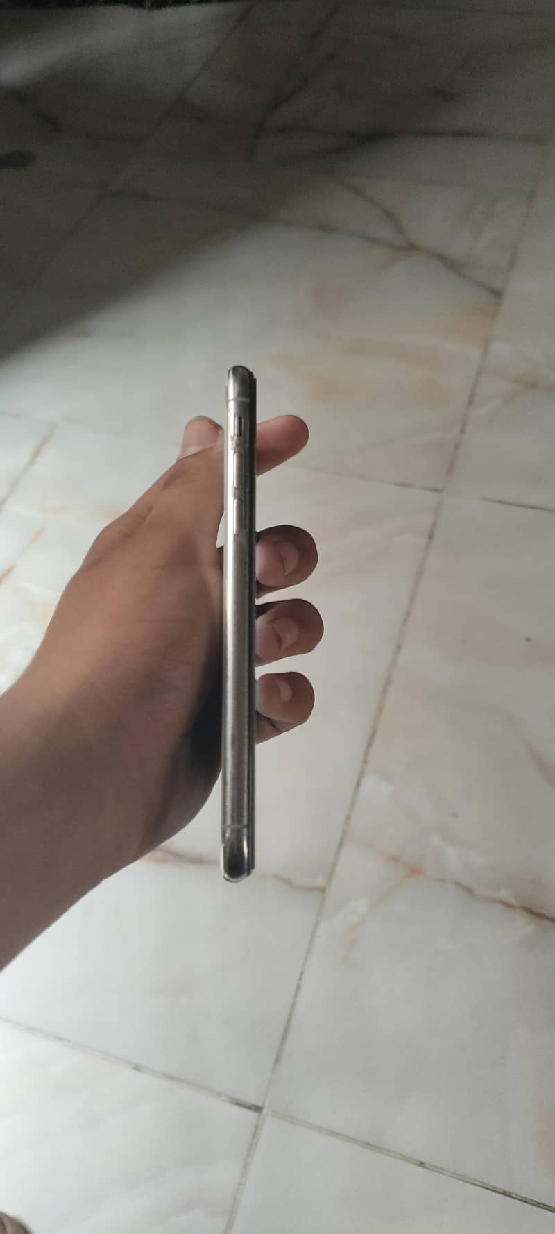 Apple iPhone X 3