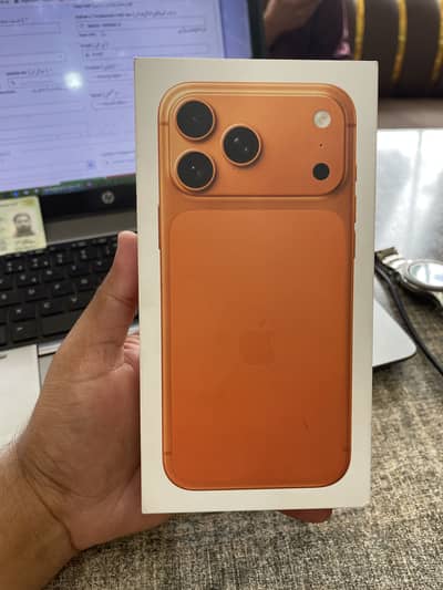 Apple iPhone 17 Pro Max box pack orange