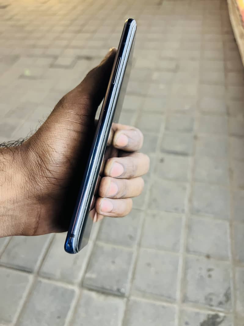 One Plus 7 Pro 3