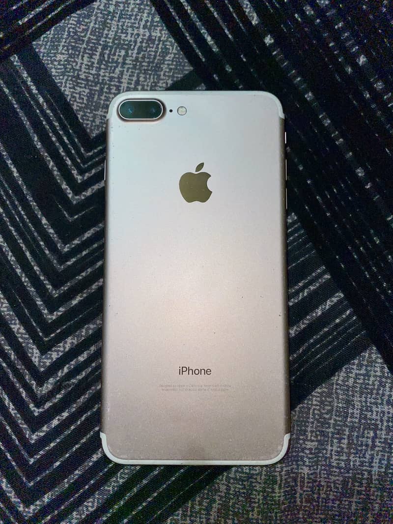 Apple iPhone 7 Plus 1