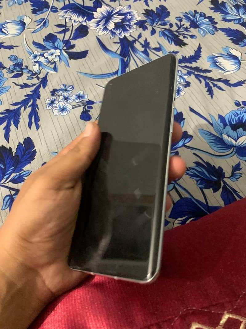 One Plus 9 Pro 7