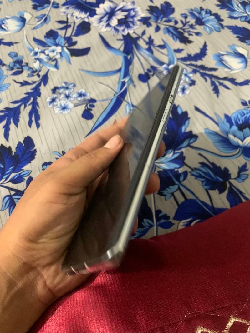 One Plus 9 Pro 14
