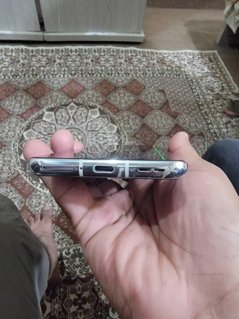1 plus 9 pro 5