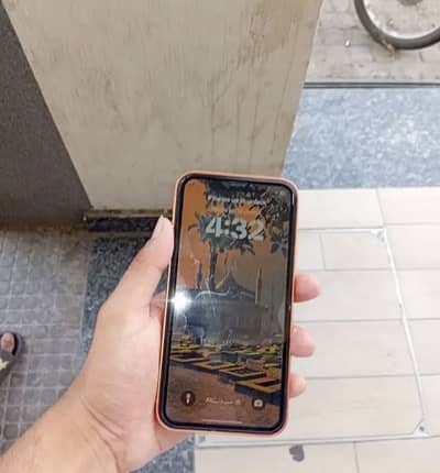 Apple iPhone XR