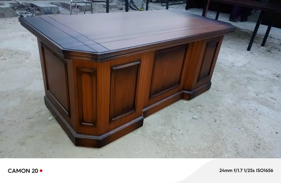 Executive Table  6/3 0