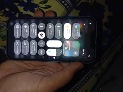 Apple iPhone 13 jv