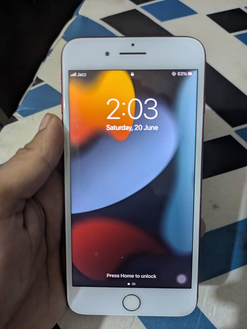 Apple iPhone 7 Plus 0