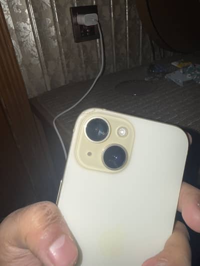 Apple iPhone 15