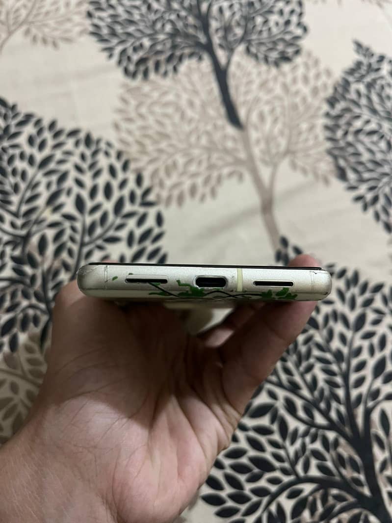 Google Pixel 7 3