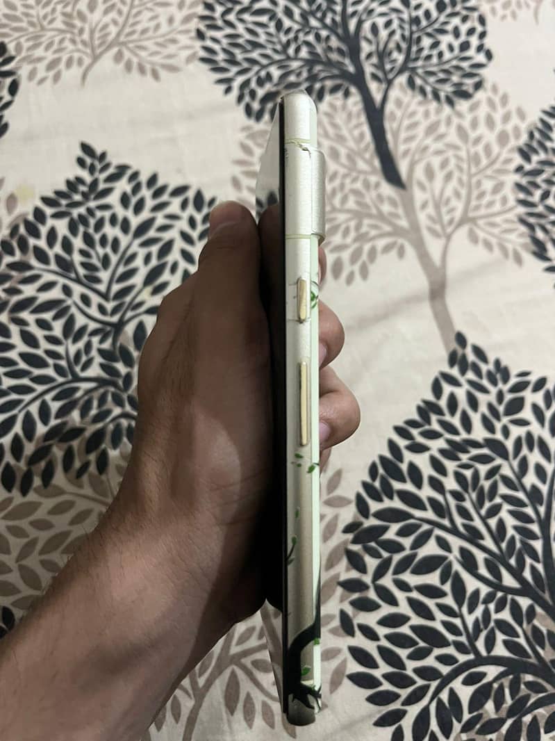 Google Pixel 7 5
