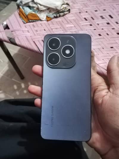 Tecno spark 20
