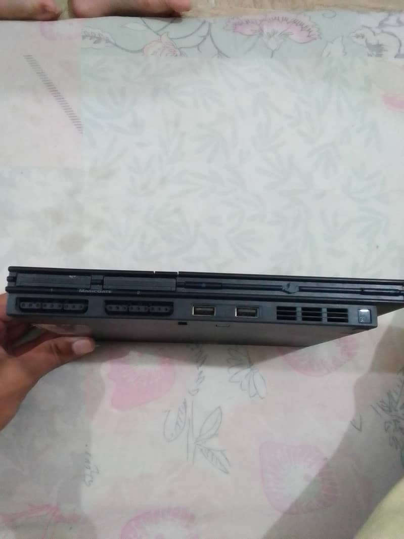 ps2 in mint condition 2