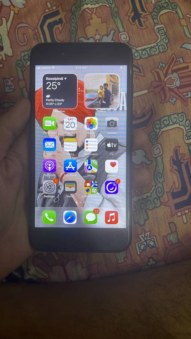 Apple iPhone 7 Plus 0