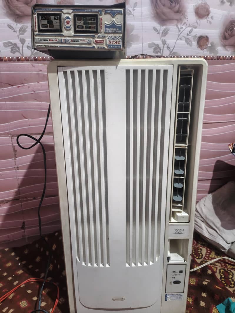 window AC 0