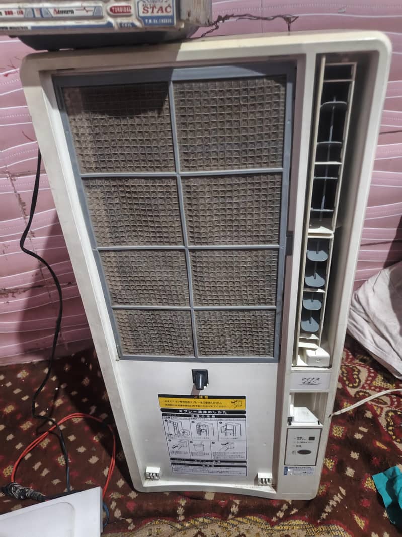 window AC 6
