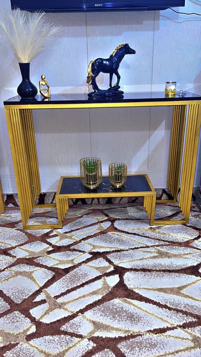 Luxury Gold Metal Console Table Black & Gold Sheet With A Mate Finish
