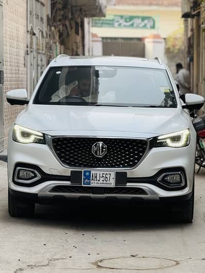 MG HS 2021