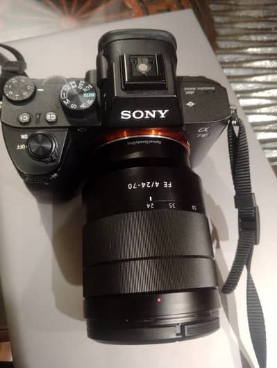 Sony alfa 7 iii with Sony Carl Zeiss Vario-Tessar T* FE 24-70mm lens