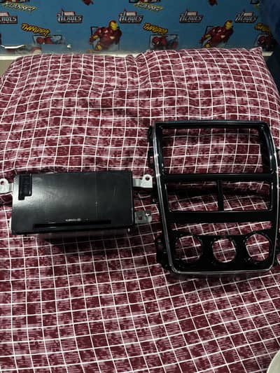 Toyota Yaris lcd tv with plastic stand for 1.3