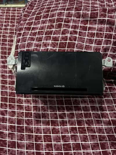 Toyota Yaris lcd tv with plastic stand for 1.3