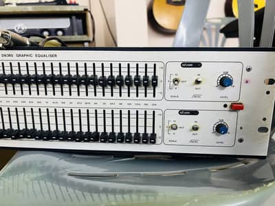 Klark Teknik DN360 Graphic Equalizer 30-Band 2-Channel Working