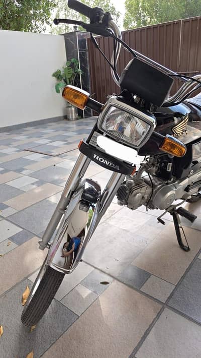 Honda CD 70 (2025)