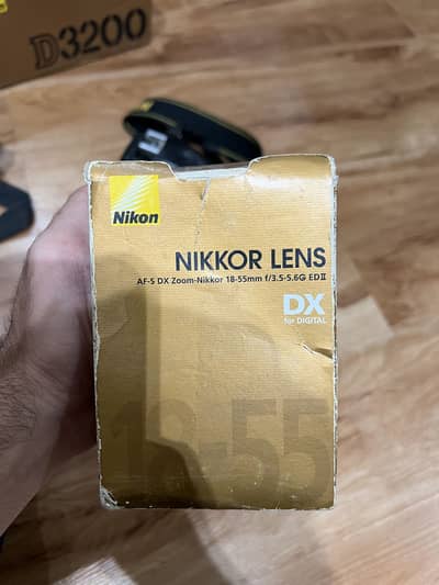 Nikon D-3200 18.55mm lens