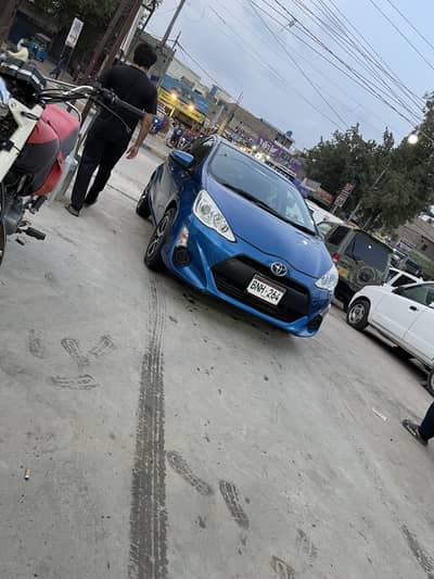 Toyota Aqua 2015