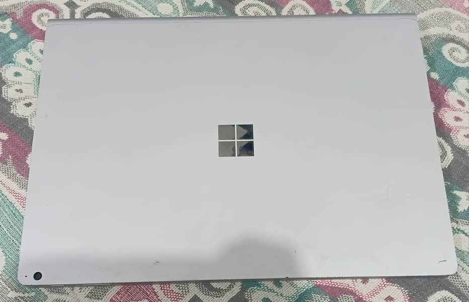Microsoft surface 2 book 0