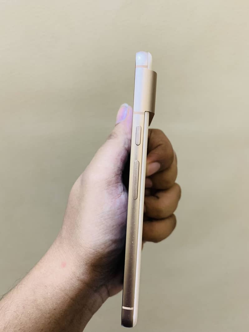 Google Pixel 8 2