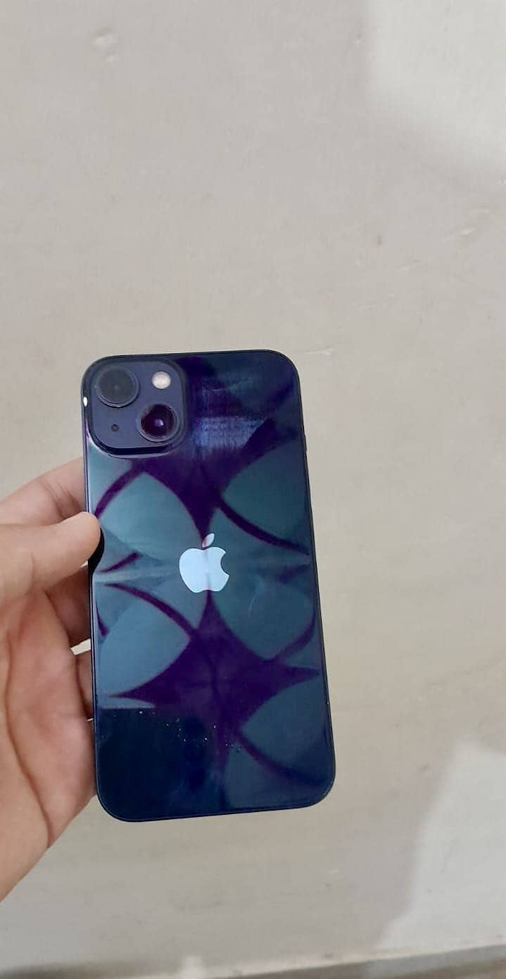 Apple iPhone 13 0