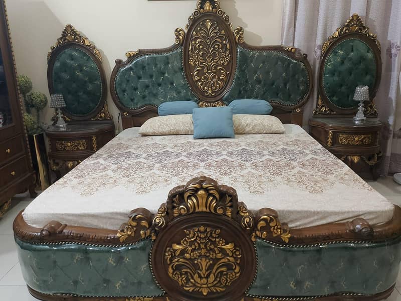 bedroom set 0