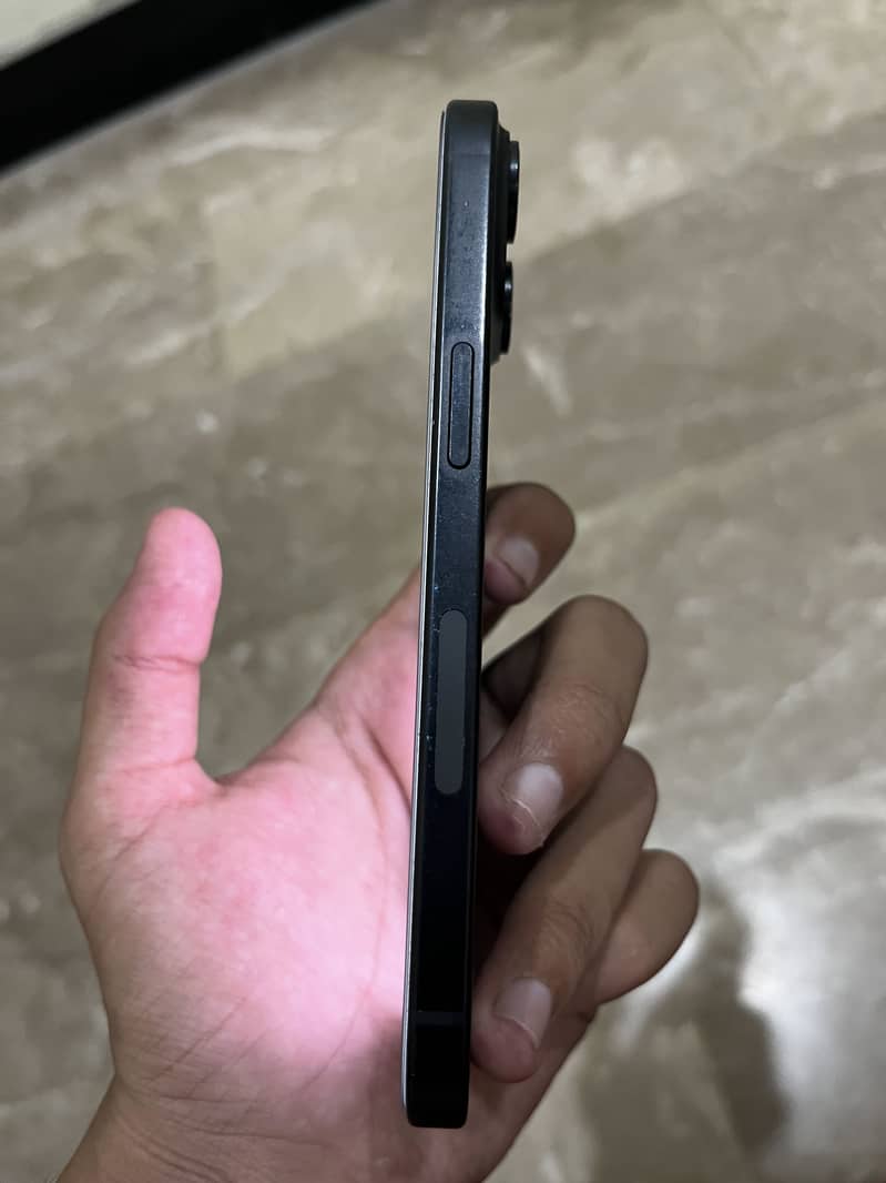 Apple iPhone 15 2