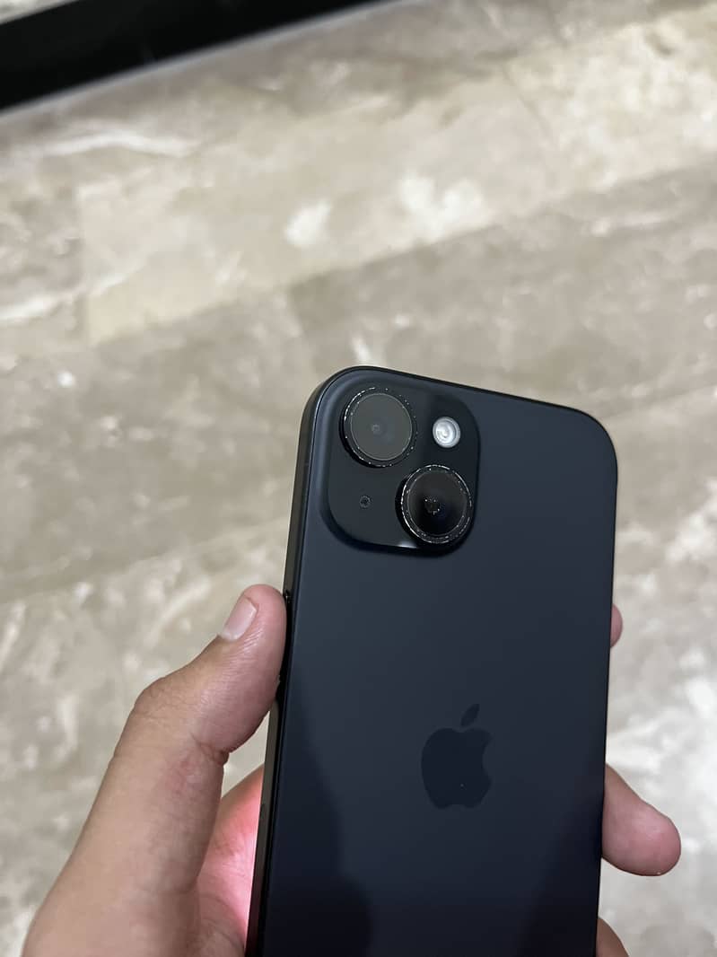 Apple iPhone 15 3