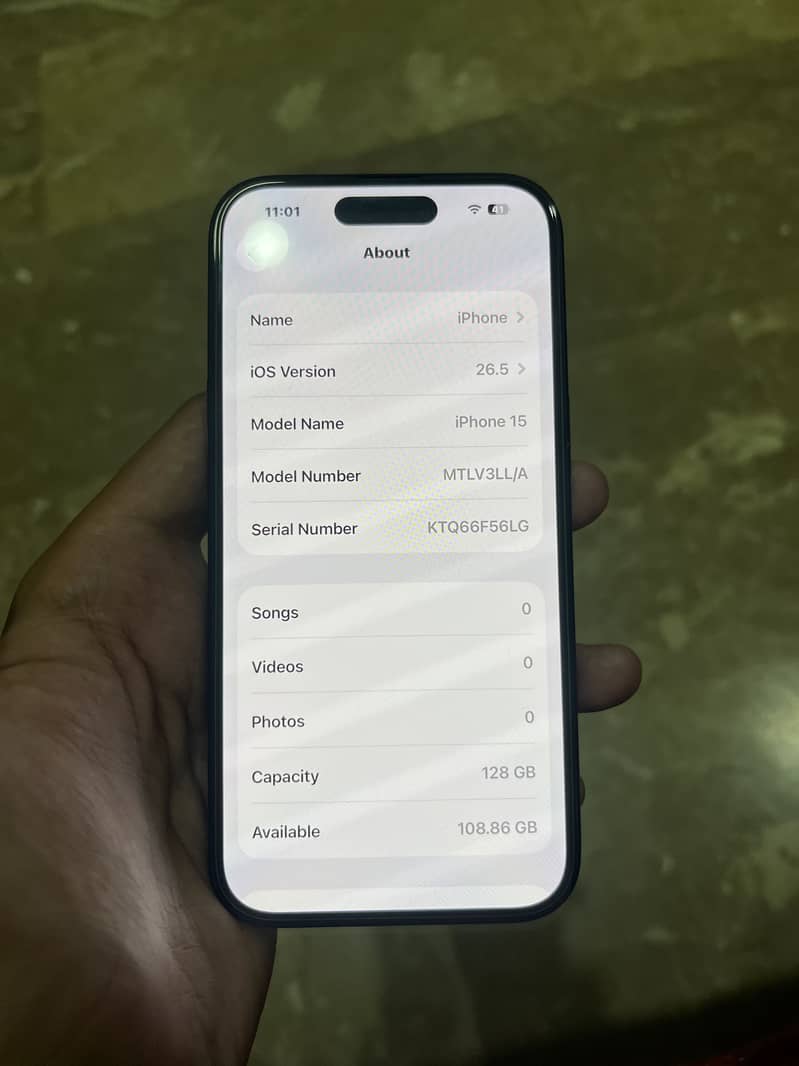 Apple iPhone 15 5