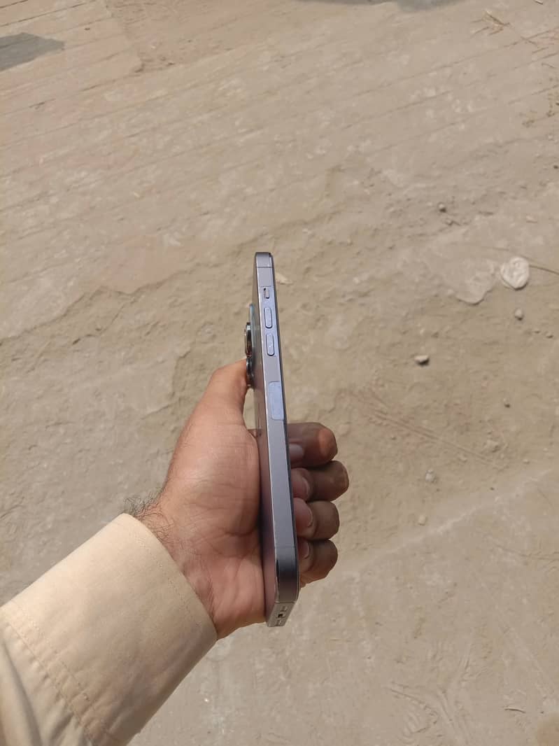 Apple iPhone 14 Pro Max 5
