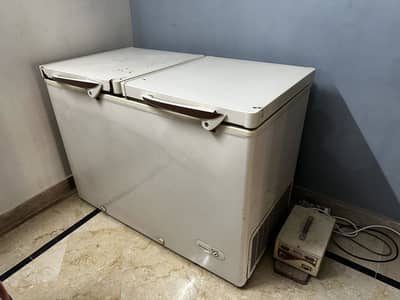 Dawlance Twin Chest Freezer DF-400P