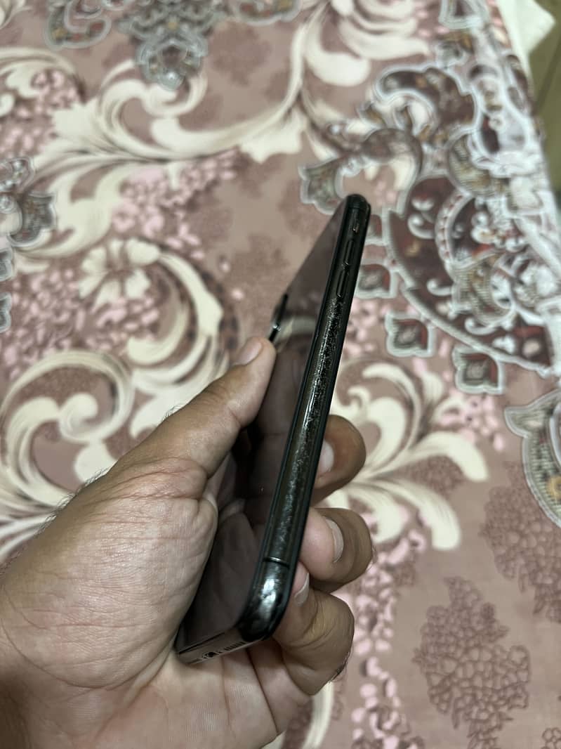Apple iPhone X 2