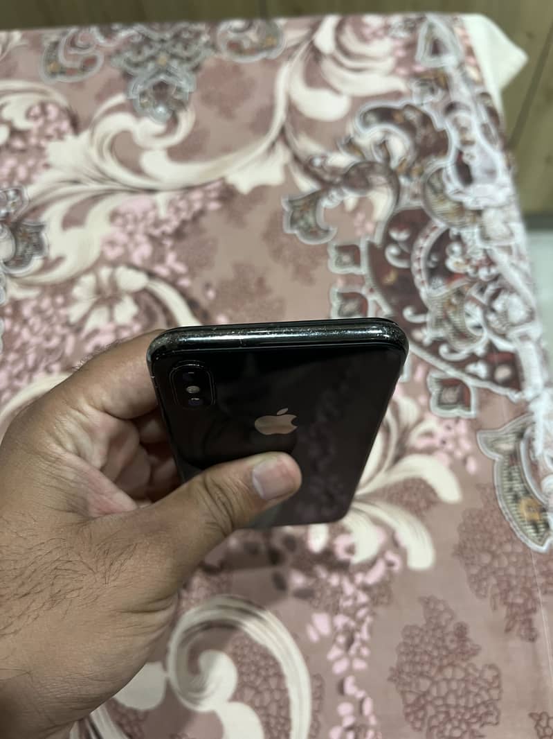 Apple iPhone X 5