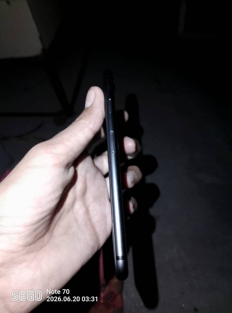 Apple iPhone 8 2