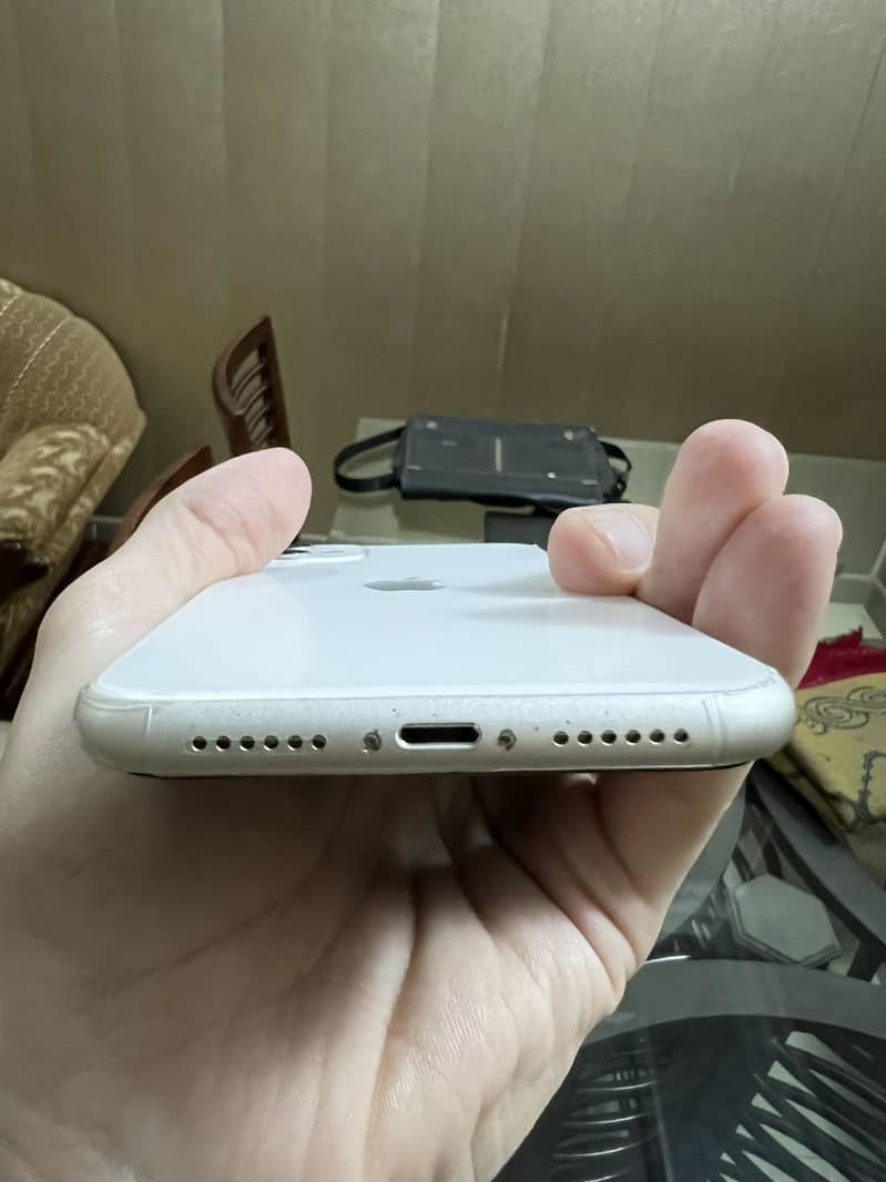 Apple iPhone 11 6