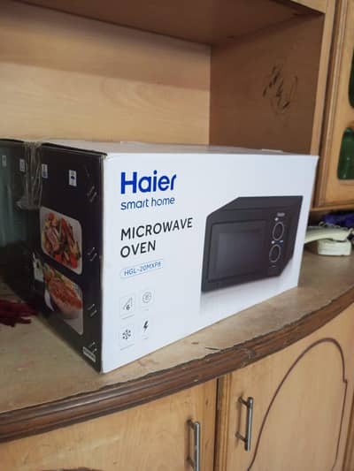 microwave oven