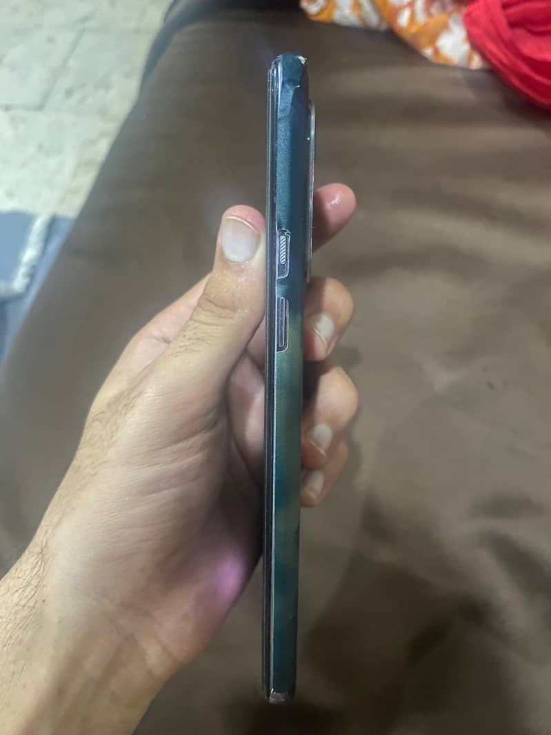 One Plus 9 5G 3
