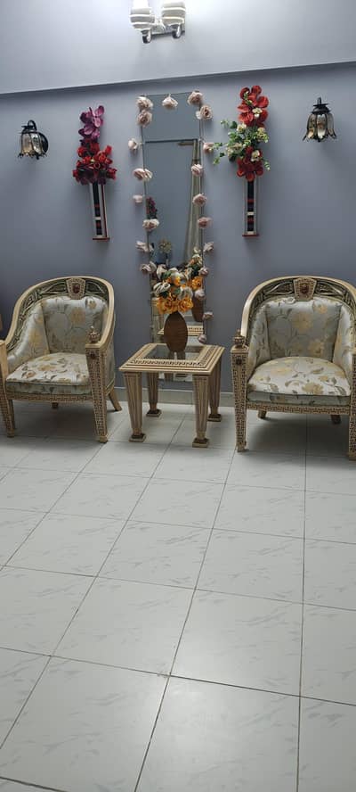 2seater crown sofa set and table 5seater wood sofa set with table