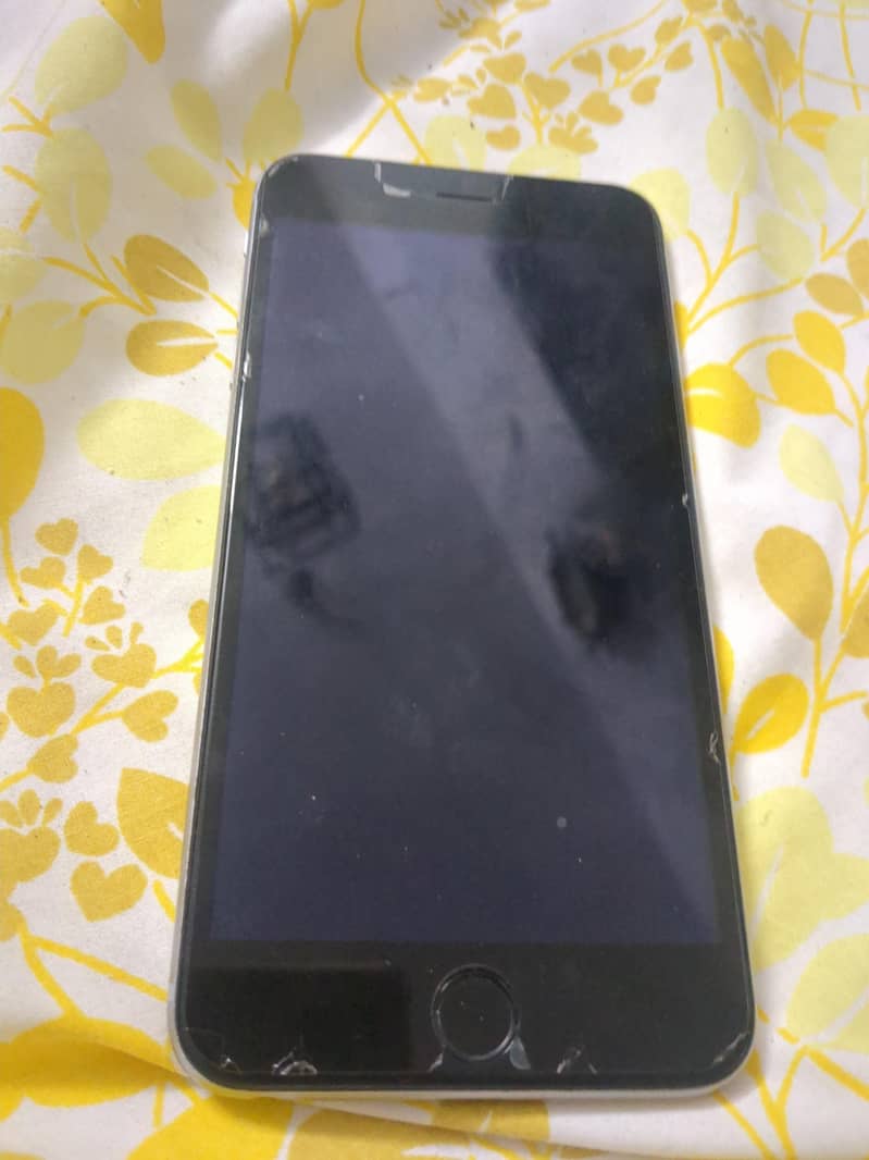 Apple iPhone 6 Plus 1