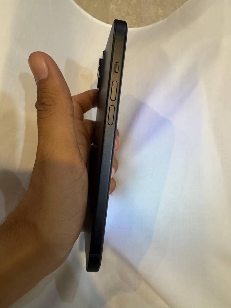 Apple iPhone 15 plus 5